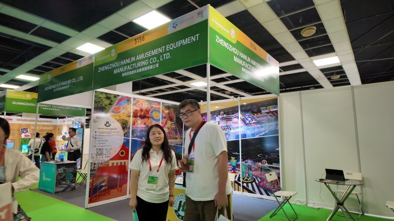 Hanlin staff at GTI Southeast Asia Expo booth