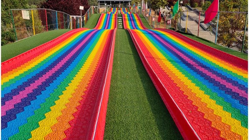 150 Meter Long Colorful Rainbow Dry Ski Slide On Slope