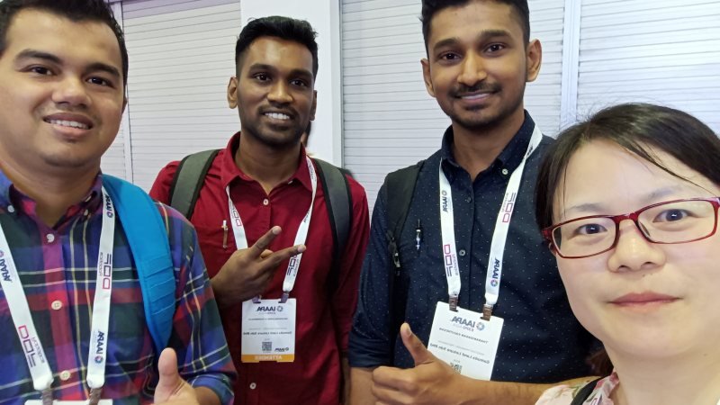 Satisfied clients giving thumbs up for Hanlin Amusement services at IAAPA Asia