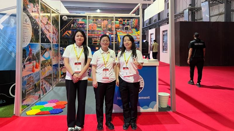 Hanlin professional service team at Riyadh SEA Expo booth