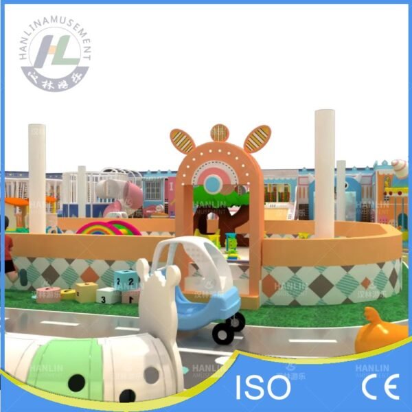 Central Sandpit Island and Mini Car Track